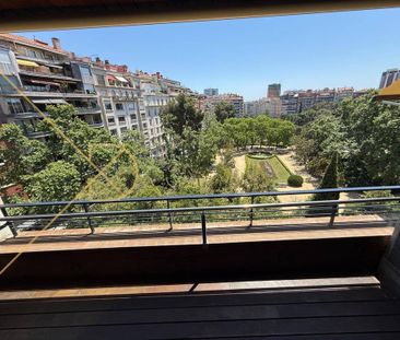 4 room luxury penthouse for rent in Barcelona, Spain - Photo 4
