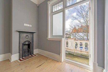 St. James's Avenue, Hampton Hill, TW12 - Photo 2