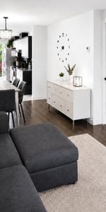 4½ MODERNE À LOUER | 2 STATIONNEMENTS | PRÈS DU CHUS - Photo 3