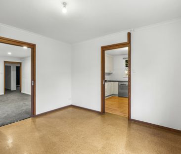 Three-bedroom home in O'Connor - Photo 4