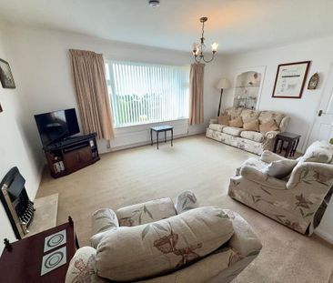 3 bedroom detached bungalow to rent - Photo 2