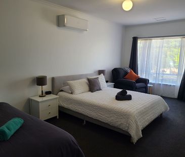 Fully Furnished or Option of Unfurnished Home Close to CBD with Lar... - Photo 3