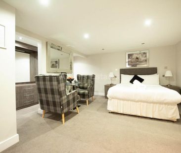 Studio to rent - Photo 6