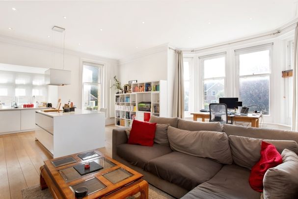 2 bedroom flat to rent - Photo 1