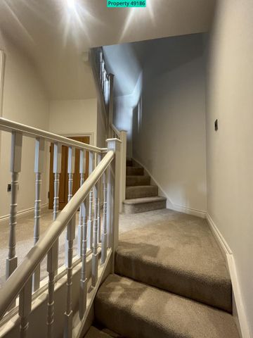 3 bedroom townhouse to rent - Photo 2