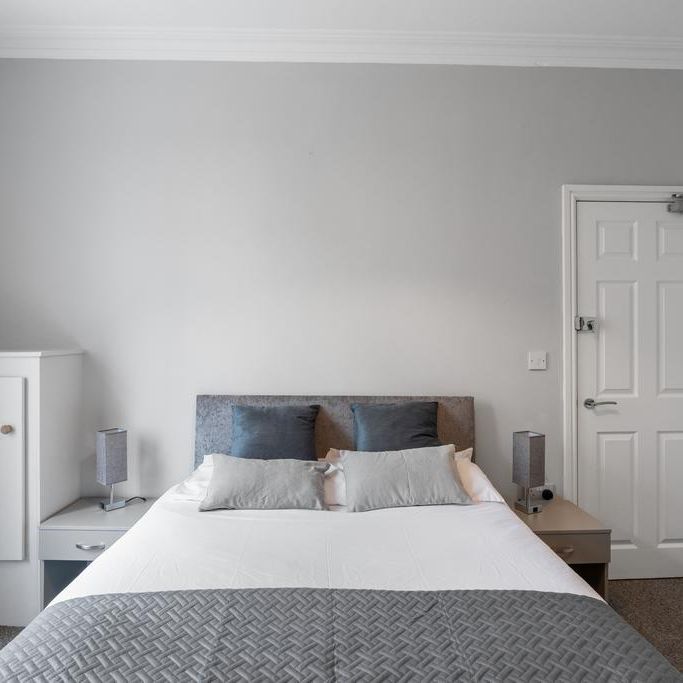 1 bedroom house of multiple occupation to rent - Photo 1