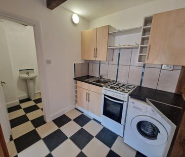1 bedroom flat to rent - Photo 5