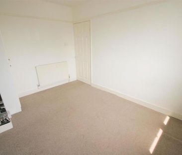 2 bedroom end of terrace house to rent - Photo 6