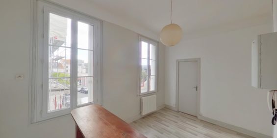 Location Appartement 2 pièces 24m² CHATELLERAULT 86100 - Photo 3