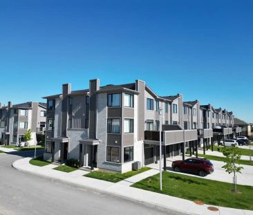 Opus Townhomes — Azul End Unit - Photo 1
