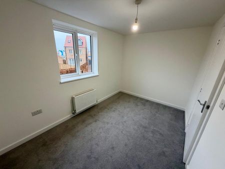 3 bedroom terraced house to rent - Photo 3