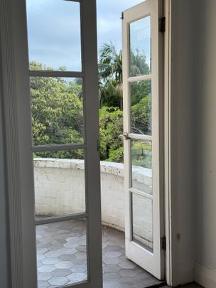 Double Bay - Photo 1