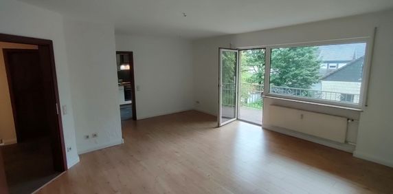 56746 Spessart:Helle, frisch renovierte Wohnung mit 3 Zimmern, Küche inkl. Einbauküche, Bad und Balkon in Spessart - Photo 2