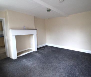 3 bedroom end of terrace house to rent - Photo 6