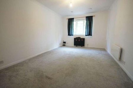 Aragon Court, Bracknell, RG12 - Photo 3