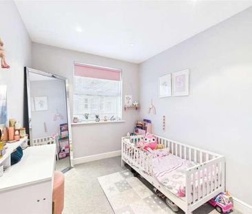 Elmhurst Court, Heathcote Road, Camberley, Surrey, GU15 - Photo 3