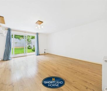 Jefferson Way, Bannerbrook Park, Coventry - Photo 2