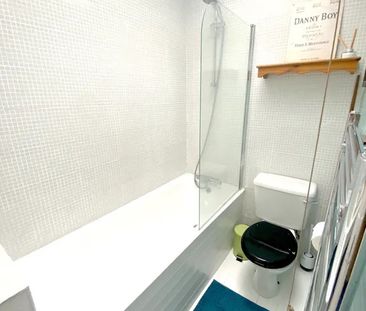 East Wall Road, Dublin - Photo 2