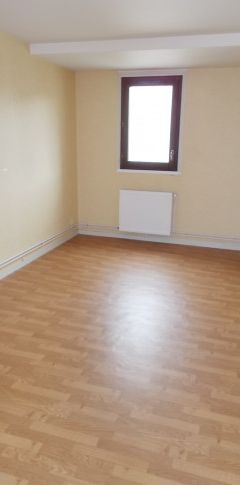 Location Appartement 3 pièces 86 m² La Châtre - Photo 1