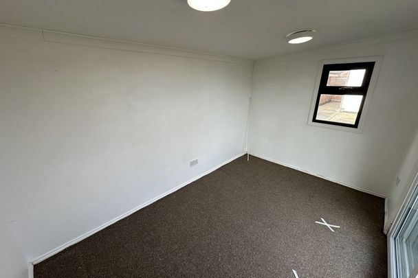 Dickens Avenue - Photo 1