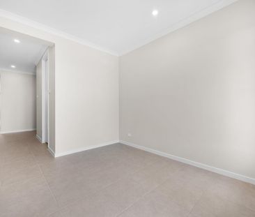 Immaculate Family Home in Sought-After Cameron Grove Estate - Photo 3