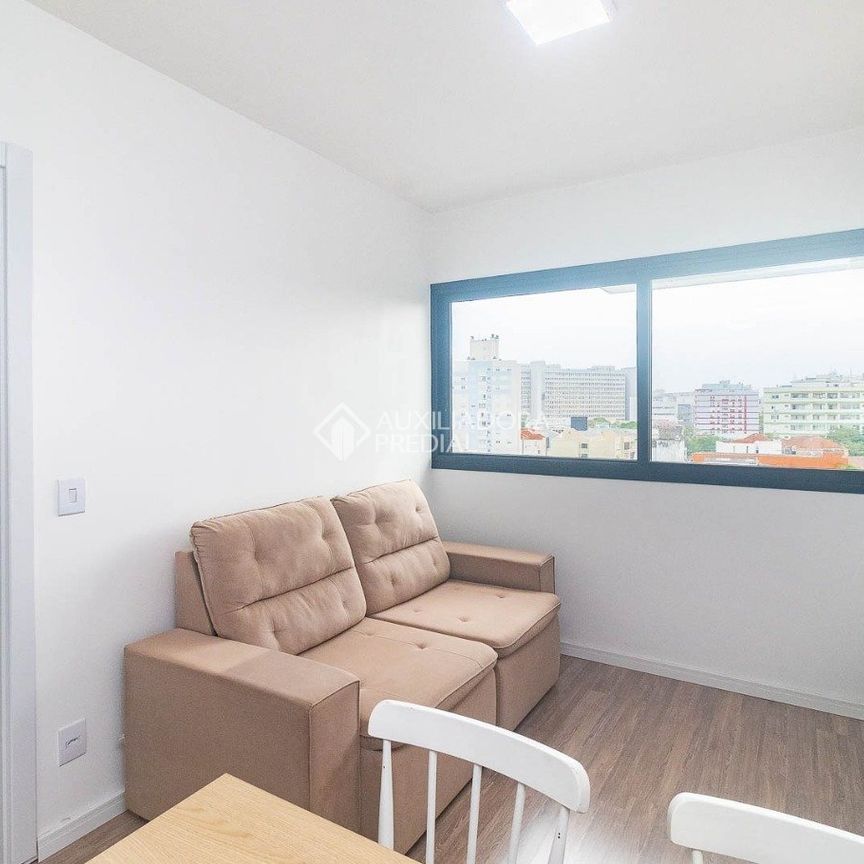 Apartamento com 1 quarto e 70m² para alugar em Rio Branco, Porto Alegre. - Photo 1