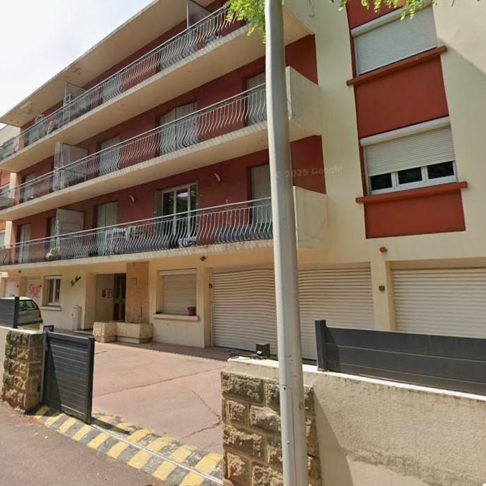 Location Appartement 4 pièces 111m² MONTPELLIER 34000 - Photo 2