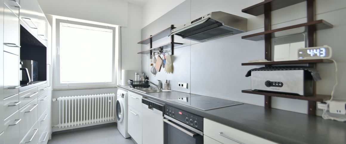 **Traumhaft** Renovierte, großzügige Etagenwohnung in absolut ruhiger Lage von Stuttgart-Ost! - Photo 1