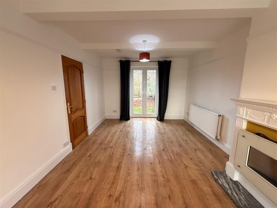 Brackenwood Road, BEBINGTON CH63 - Photo 1