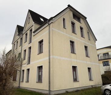 Gepflegte Dachgeschosswohnung mit Charme – Wohnen im familienfreund... - Photo 1