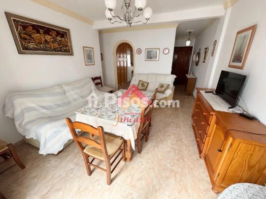 Piso en alquiler en Avenida Málaga - Photo 1