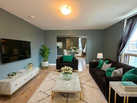 $1,599 / 2 br / 1 ba / 518 Cannon St E unit 2 - Photo 3