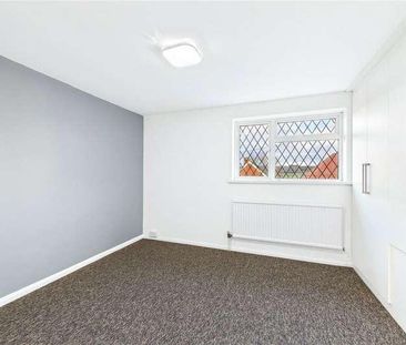 Glebe Road, Purley On Thames, Reading, Berkshire, RG8 - Photo 4