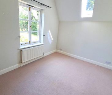 4 bedroom detached house to rent - Photo 5