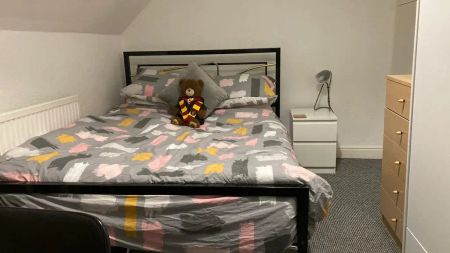 3 bedroom terraced house to rent - Photo 2