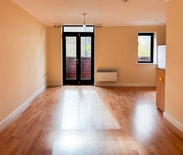 Studio to rent - Photo 5