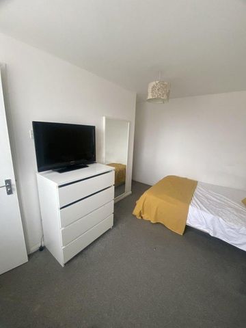 5 bedroom house share to rent - Photo 3