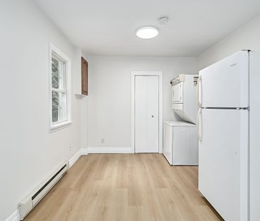 For Lease - 16 Ontoro Boulevard, Ajax, Ontario - Photo 4