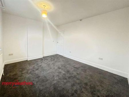 Flat Lane, Whiston, Rotherham, S60 - Photo 3