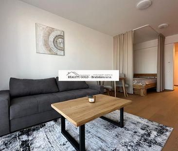 NA PRENÁJOM: 1 izb. byt 46 m2 PRISTAVNÁ ulica, - Photo 5