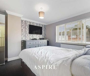Merrivale, Benfleet, SS7 - Photo 6