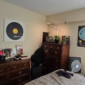 Charming 1 Bedroom, 1 Bath Unit for Rent (Swiftsure Apartments) - Photo 3