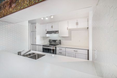 For Lease - 1204 Shillington Avenue Unit# 16, Carlington - Central Park, Ontario - Photo 3