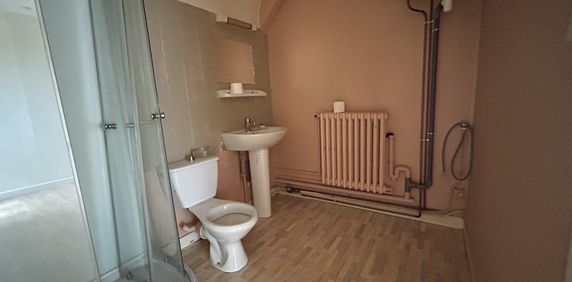 Location Appartement 2 pièces 27m² FOUCARMONT 76340 - Photo 2