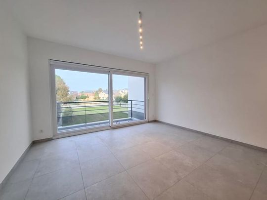 Appartement te huur - Photo 1