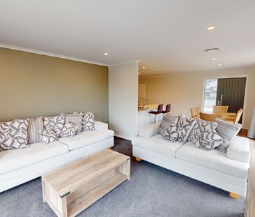 Fitzherbert - 4 Bedrooms - Photo 2