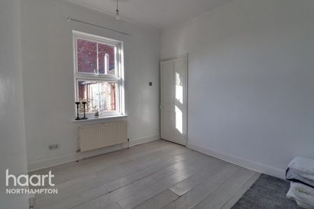 2 bedroom end of terrace house to rent - Photo 4