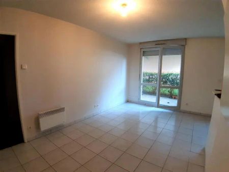 Appartement à louer 2 pièces 47m² - Photo 3