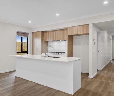 Brand New: Upgraded & Spacious Home! - Photo 5