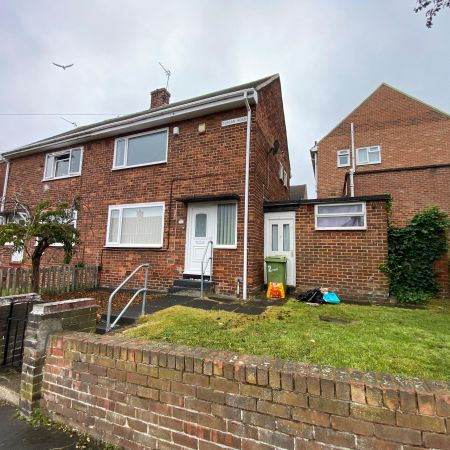 2 bed semi-detached house to rent in Tuscan Road, Thorney Close, Sunderland, SR3 - Photo 4